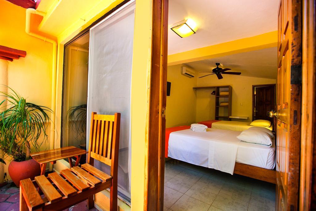 Fusion Beach Hotel Playa del Carmen Ruang foto