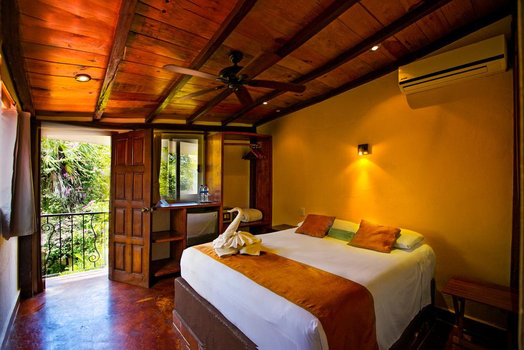 Fusion Beach Hotel Playa del Carmen Ruang foto