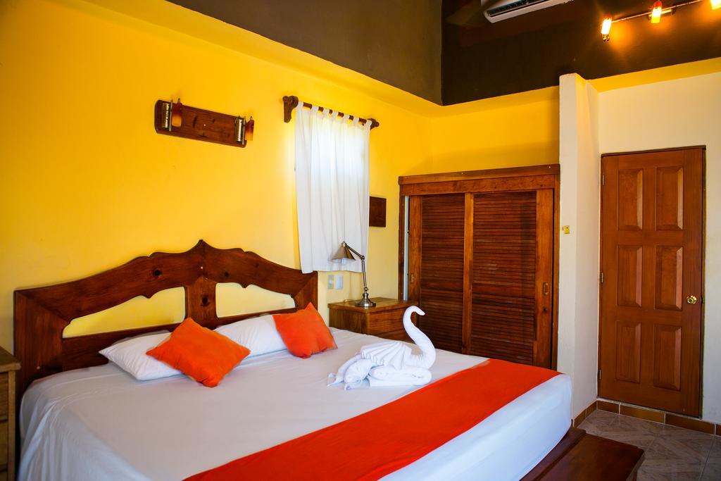 Fusion Beach Hotel Playa del Carmen Ruang foto
